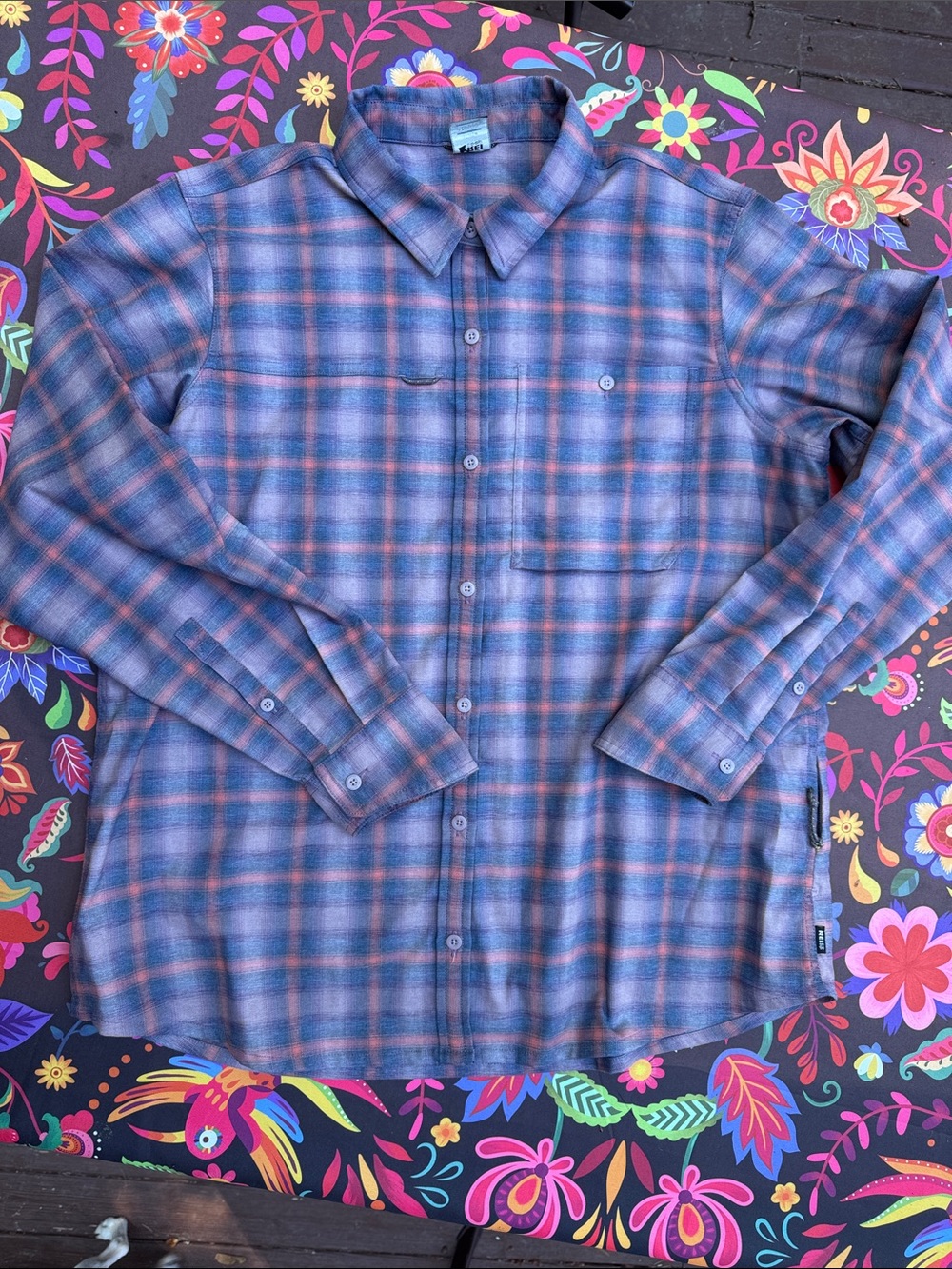 REI Women’s XL HIKING , Sahara Shirt, Hiking Moisture Wicking .